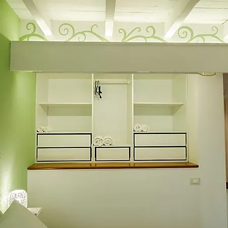 Alloggi Del Sole B&B 폴리나노 아마레