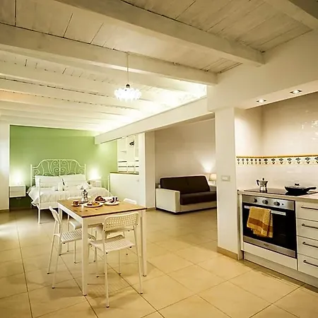 Alloggi Del Sole B&B 3*